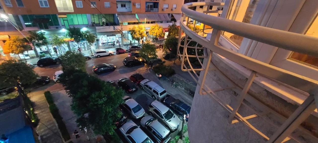 Oro Apartments Тирана Екстер'єр фото