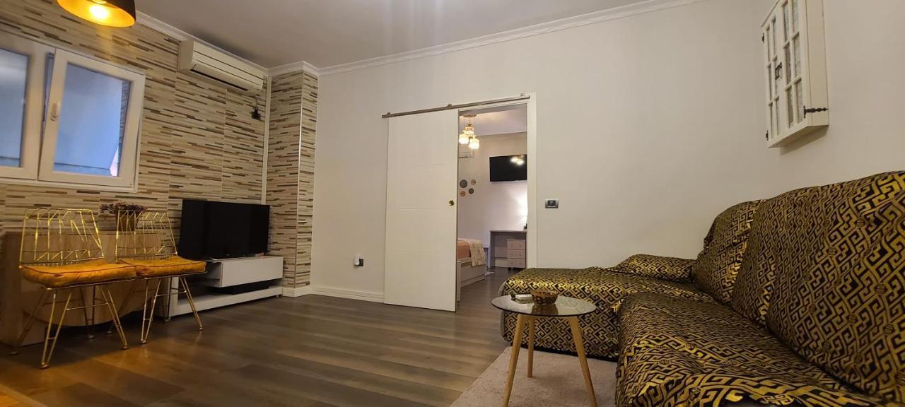Oro Apartments Тирана Екстер'єр фото