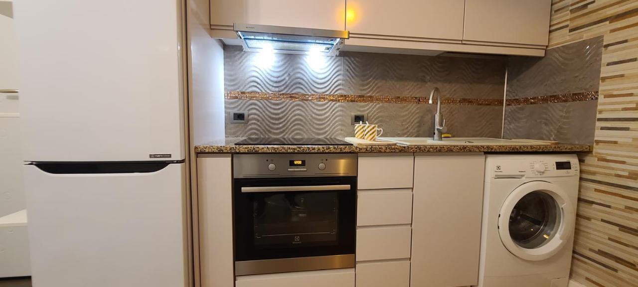 Oro Apartments Тирана Екстер'єр фото