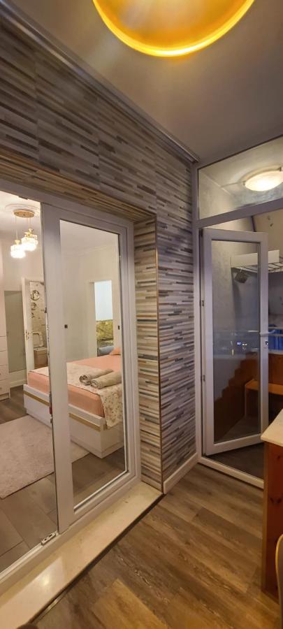 Oro Apartments Тирана Екстер'єр фото
