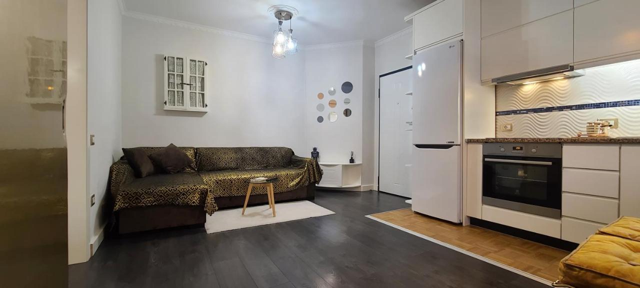 Oro Apartments Тирана Екстер'єр фото