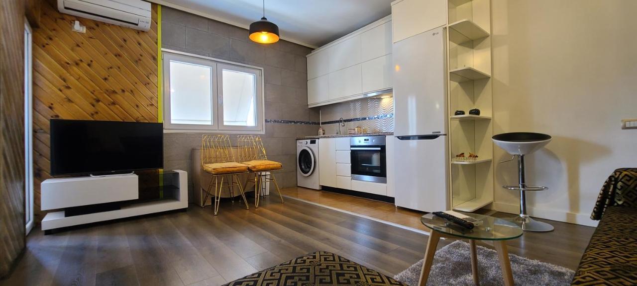 Oro Apartments Тирана Екстер'єр фото