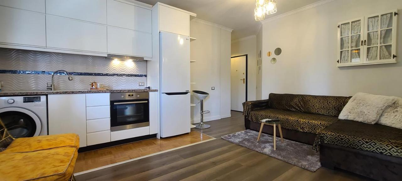 Oro Apartments Тирана Екстер'єр фото