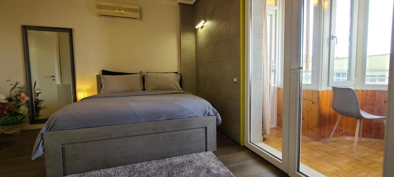Oro Apartments Тирана Екстер'єр фото