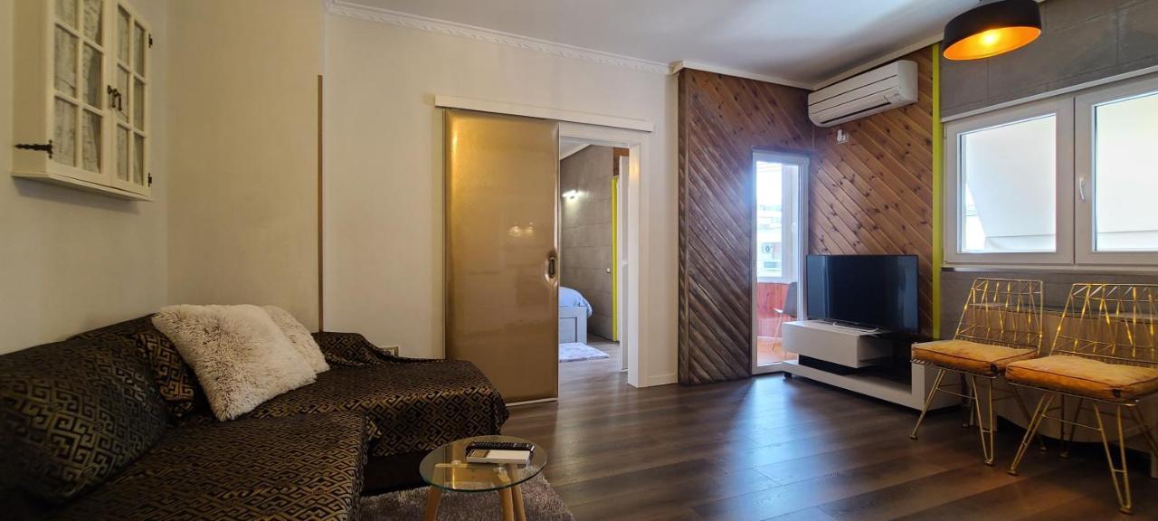 Oro Apartments Тирана Екстер'єр фото